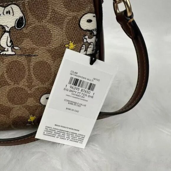 NWT Coach X Peanuts Teri Shoulder Bag In Signature Canvas With Snoopy Print - Picture 6 of 12
